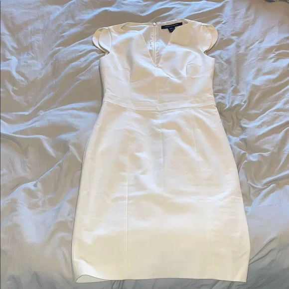 Elegant White Dress - Picture 1 of 4